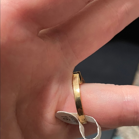 🖤5/$25 Elegant Gold and Silver Women's Ring - Picture 6 of 8